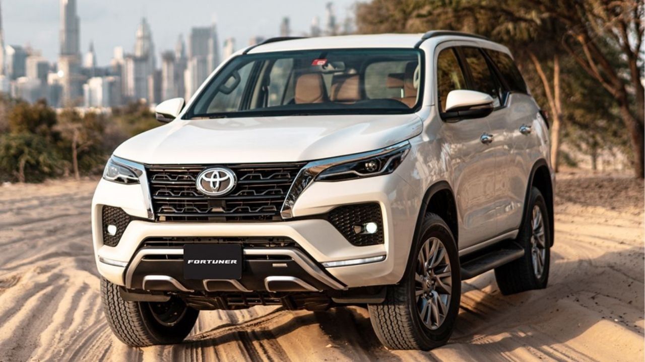 Top 7 Toyota Cars Used as Taxi in UAE 2026