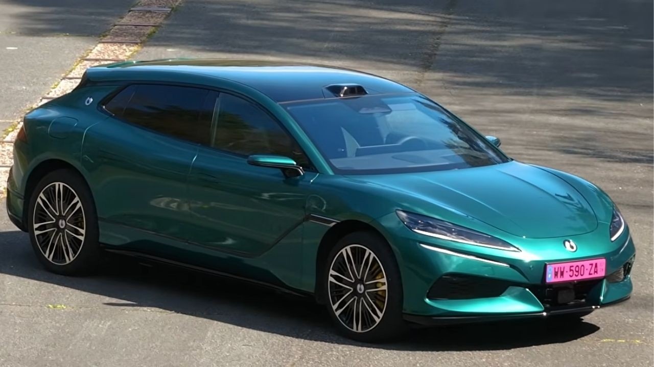 2026 BYD Denza Z9 GT in UAE